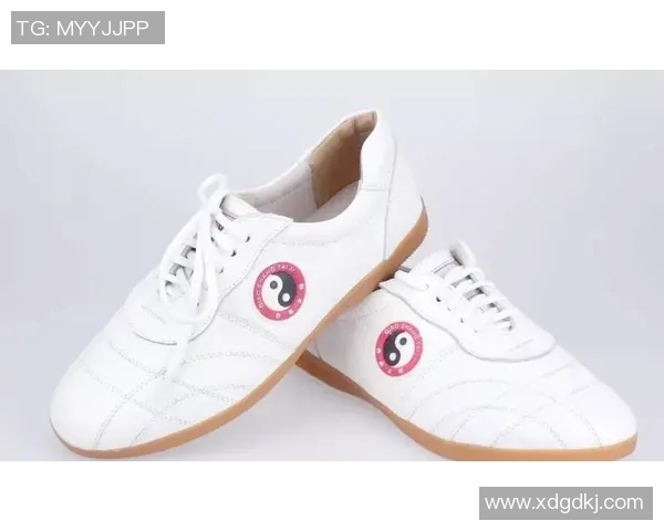 冬季太极鞋的温暖选择与舒适体验让你在寒冷中依然优雅自信 冬季太极鞋的温暖选择与舒适体验让你在寒冷中依然优雅自信