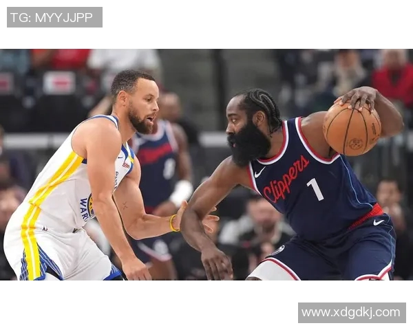 巨星换队！CBA最新转会消息曝光，球迷翻车的反应最意外