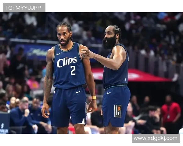 快船队力克老鹰队,结束连败之路 快船队力克老鹰队,结束连败之路