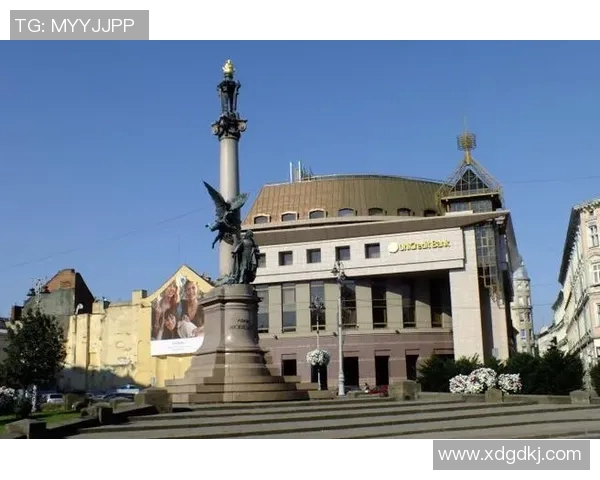 利沃夫斯基五连发，球场无敌霸主